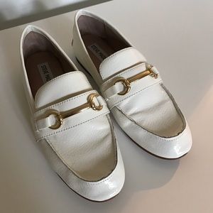 Steve Madden White Patent Loafers Size 6